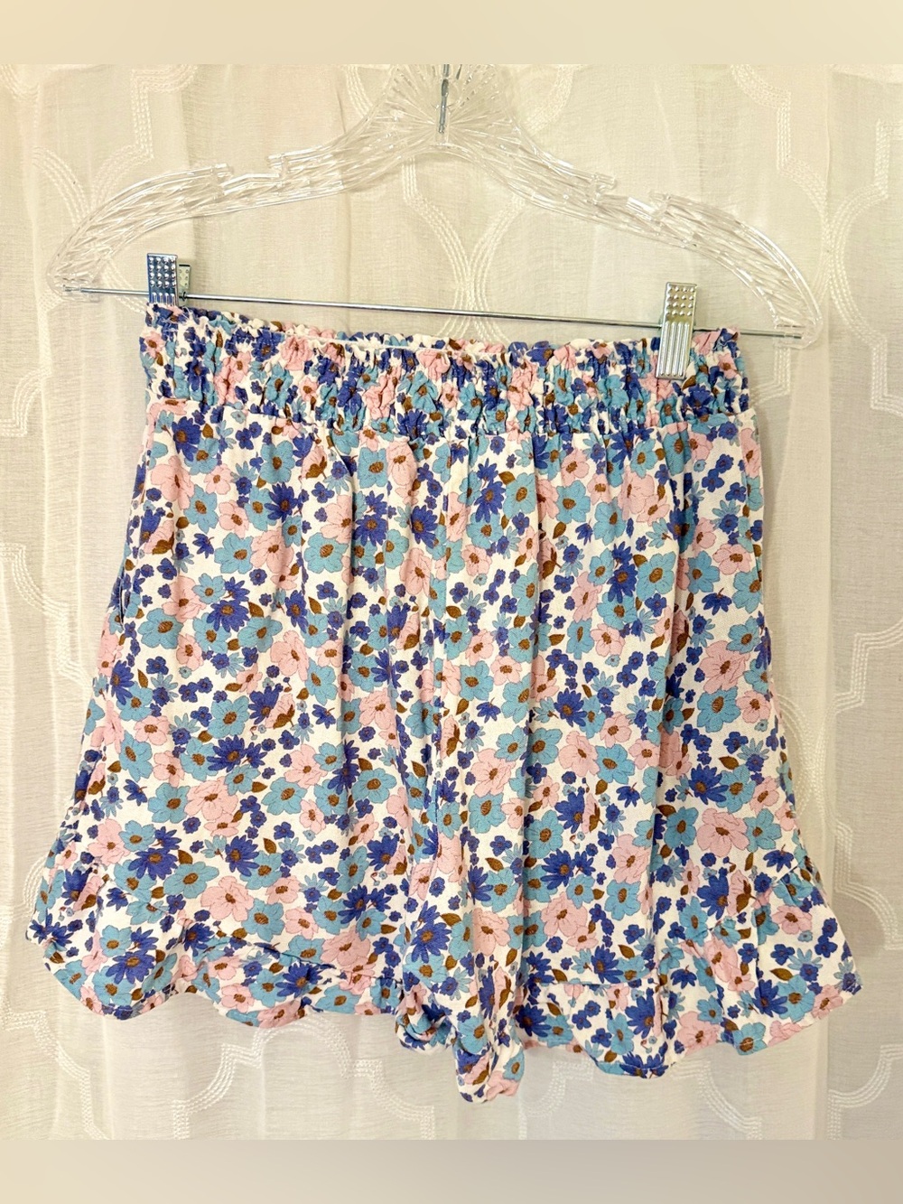 Monteau | Los Angeles | Floral Flowy Shorts | Size Medium | Boho Summer Vibes 🌸